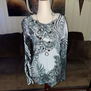 YisiFen • Vtg• Black/White • Silver Metallic Thread • Large • Shimmering Sweater